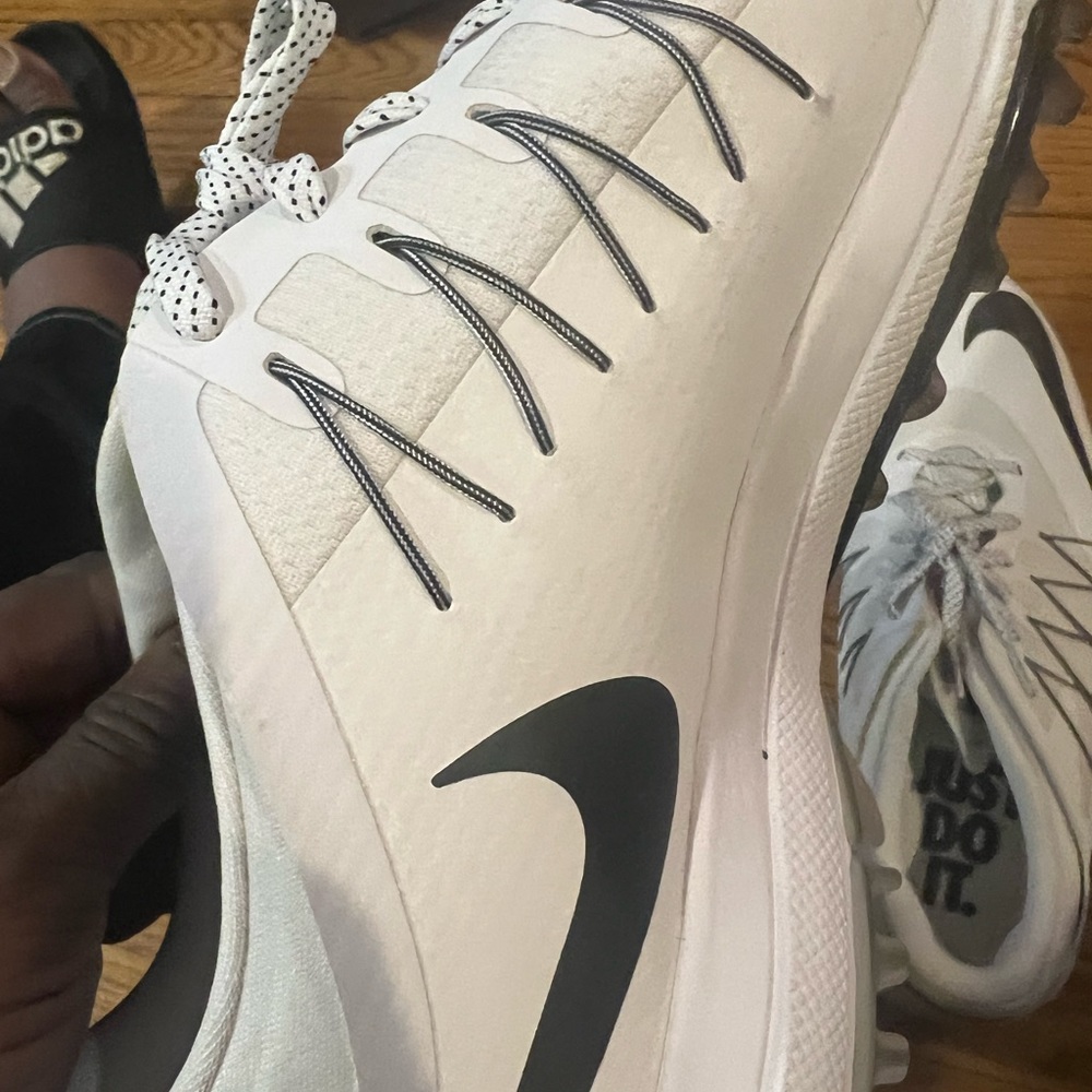 Nike golf shoes - Picture 8 of 11